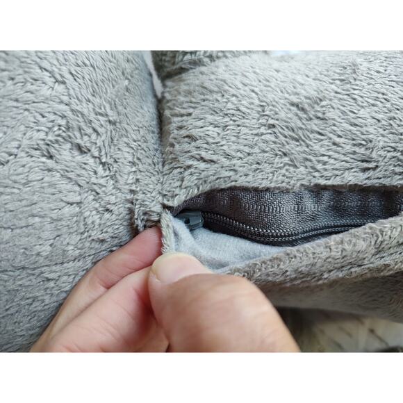 Great Wolf Lodge Wiley The Wolf And Oliver Raccoon Stuffed Animal Plush Dolls - Picture 13 of 15